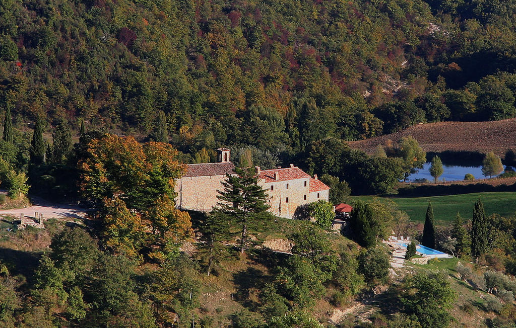Borgo Di Carpiano Hotel Mengara Esterno foto