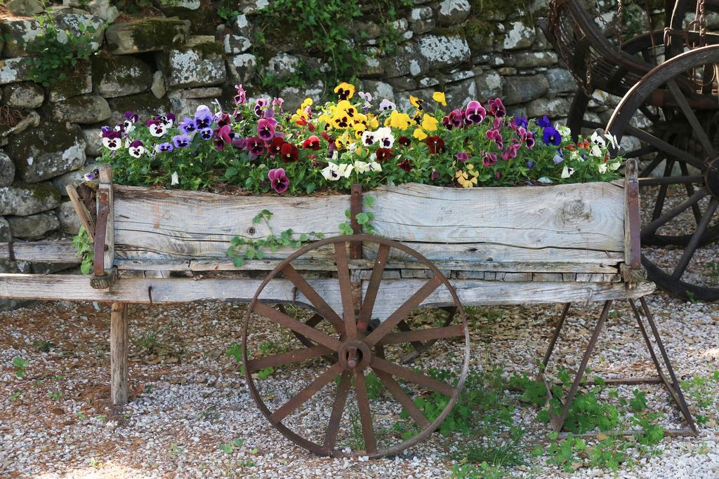 Borgo Di Carpiano Hotel Mengara Esterno foto